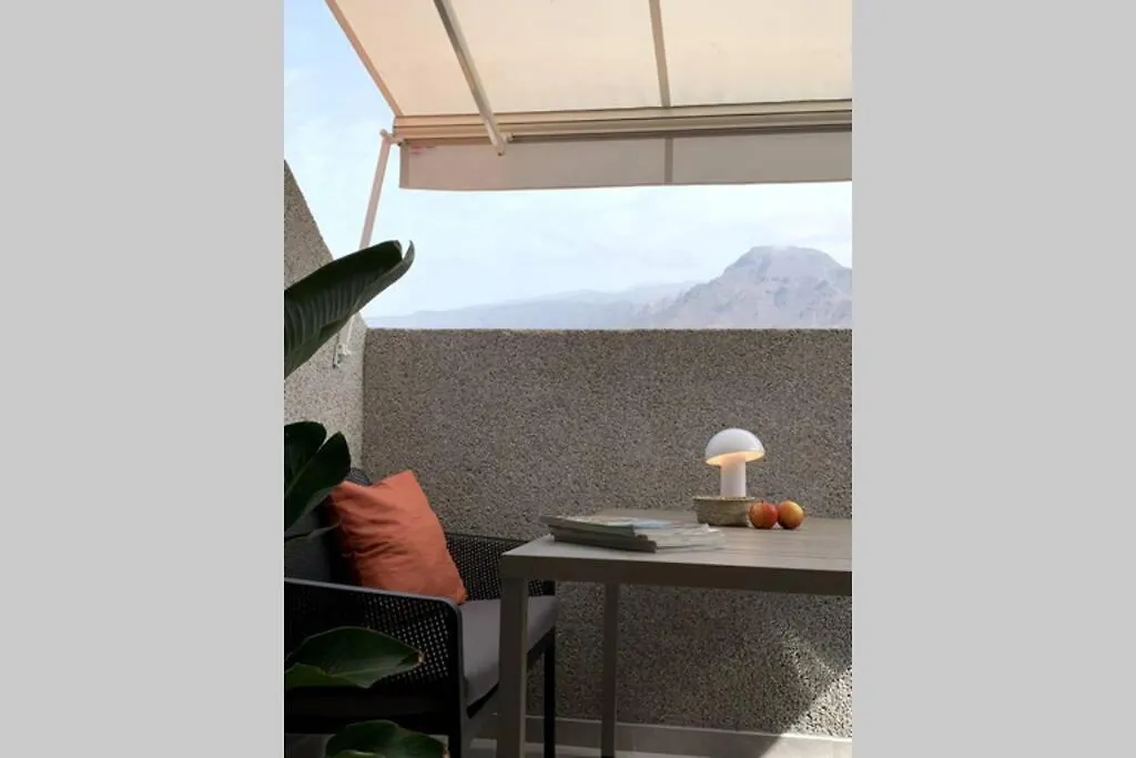 ארונה Sweet Home Los Cristianos